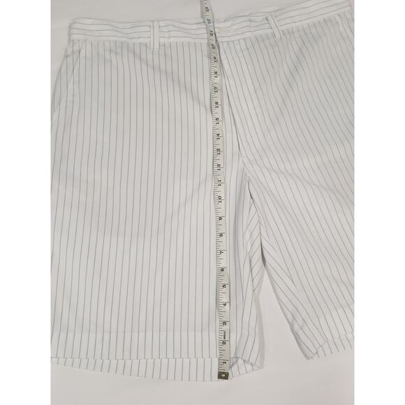PGA Tour Light Weight White / Gray Striped Polyester Men's Golf Shorts | Size 36 - Picture 8 of 10